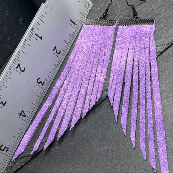 Genuine Suede In Deep Purple Hand Cut Fringe Boho Earrings - Picture 13 of 14